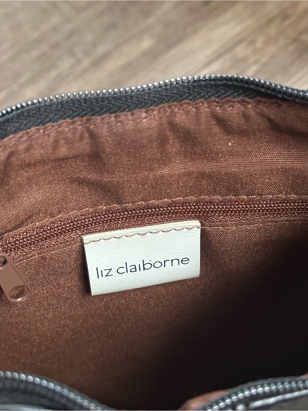 Liz Claiborne black leather boho bag Brown Interior Zippered Pouch - Picture 9 of 10